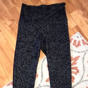 Old Navy Active Powersoft leggings size Large